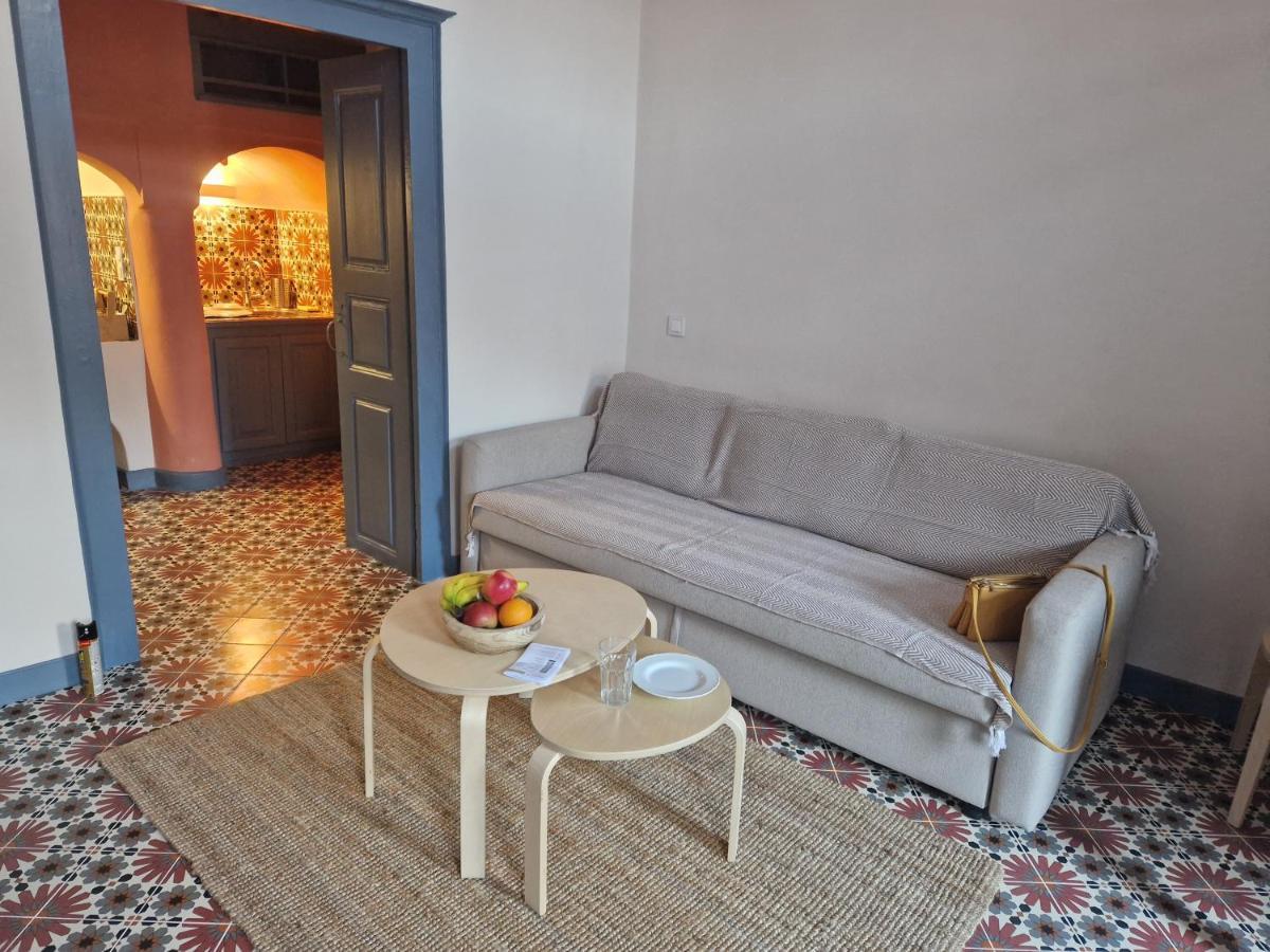 St.Mammas Traditional Apartment ميساريا المظهر الخارجي الصورة